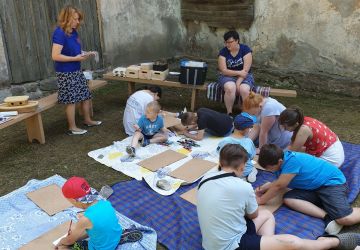Radošā darbnīca “Iepazīsim ģimenes pirmsākumus”