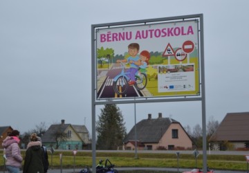 Bērnu autoskolas apmācību laukuma atklāšana Kūku pagastā