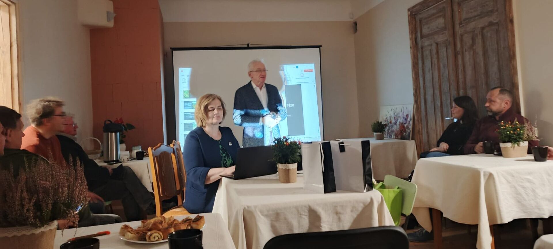 Elkšņos tiek prezentēts ideju plāns ciema attīstībai!