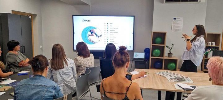 Aizvadīts četru apmācību cikls “Vizuālā identitāte - Tavas organizācijas vizītkarte!”. 